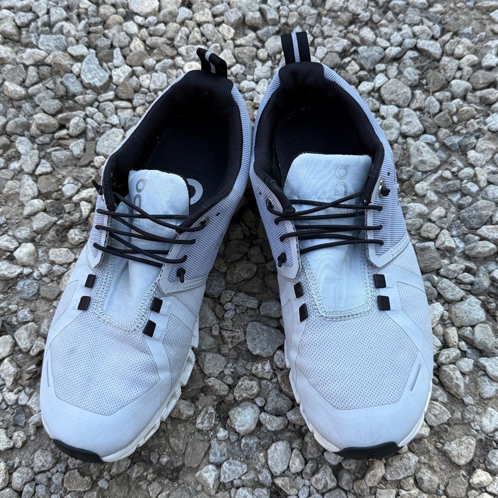 On Cloud 5 Waterproof Sneaker